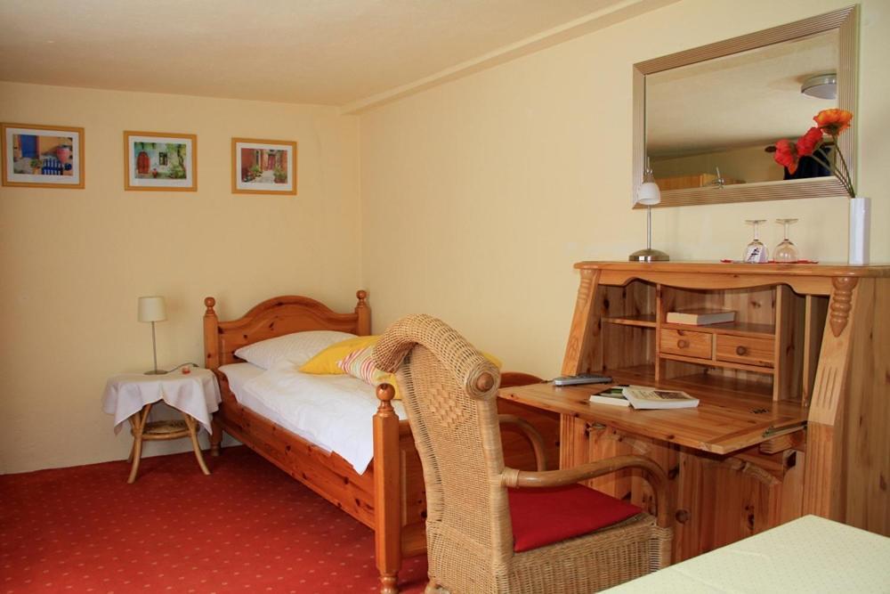 Hotel Zum Roemer Иберлинген Экстерьер фото